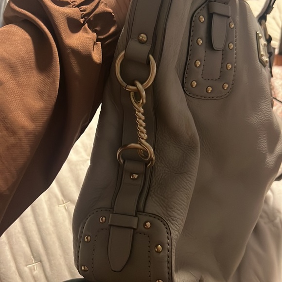 Large Michael Kors purse, grey with gold accents - Picture 4 of 6